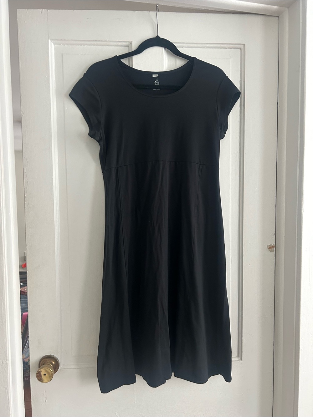Isis Black Short-Sleeve Dress